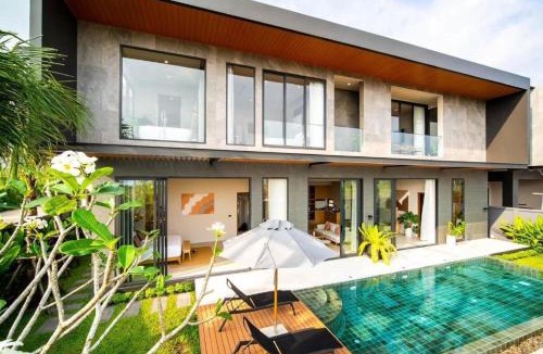 Chalong Villa | Luxury Seafront 3BR Pool Villa Duplex A6