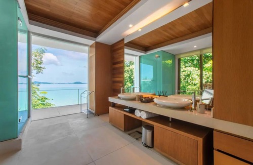 Talat Nuea Villa | Luxury Villa Skyfall Phuket