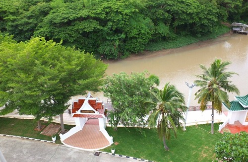 Tha Pradu Hotel | Madina Hotel