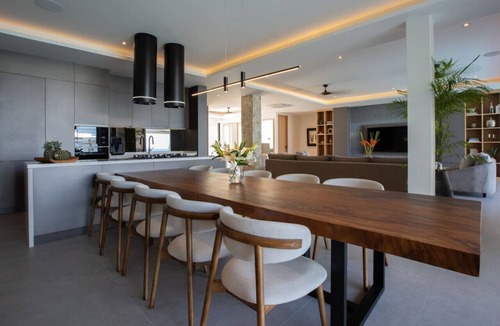 Moo 5 Villa | `Majestic Mansion` Luxurious 7br Coastal Gem
