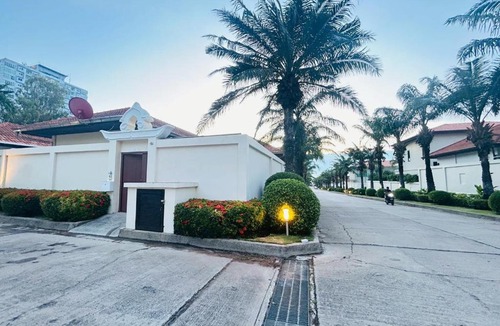 Pratumnak Hill Resort | Majestic Residence Mj42 House Beach poolvillas Pattaya