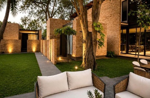 Kanchanaburi Hotel | Makham Villa River Kwai