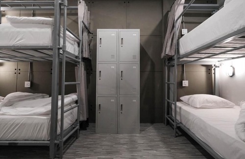 Vientiane Hostel | Man Cave Hostel Vientiane