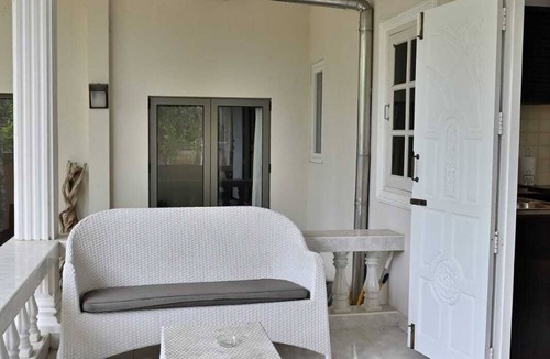 Ban Saiyuan Villa | Manon Villa