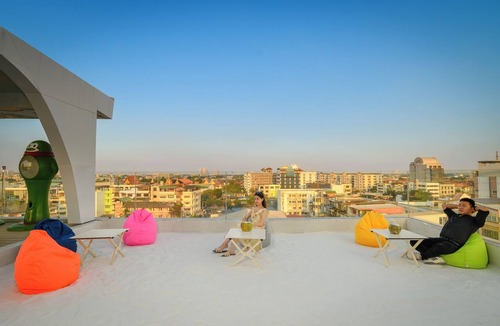 Bueng Kum Apartment | MARQUIS HOTEL