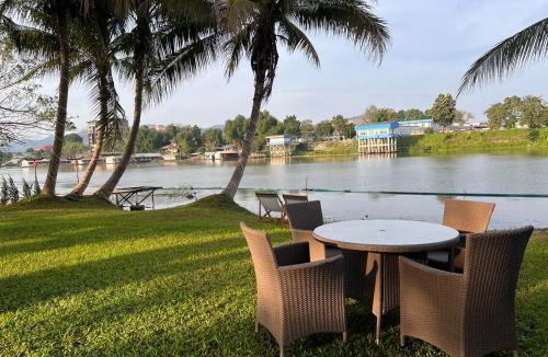 Kanchanaburi Hotel | Merlin Hut & Farm