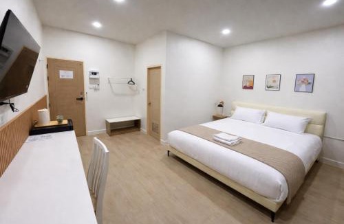 Yala Bed & Breakfast | MinimalYala