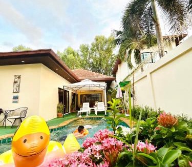 Pratumnak Hill Villa | MJ22 Majestic Residence poolvillas 2 Bedrooms & cozy beach