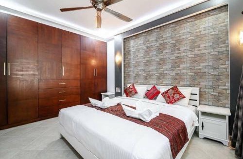 Pratumnak Hill Villa | MM Pool Villa