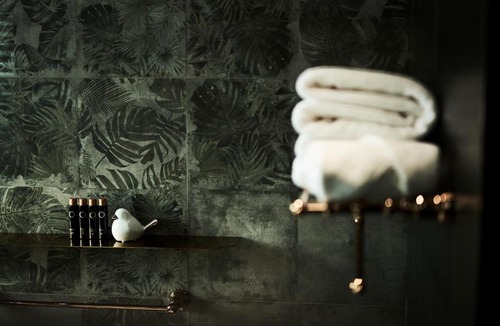 Thapae Apartment | MO-MAI by THE MOMENT