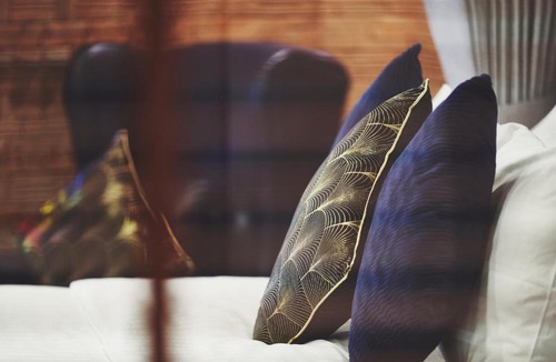 Thapae Apartment | MO-MAI by THE MOMENT