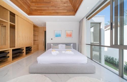 Si Sunthon Villa | Modern 4BR Private Pool Villa near Laguna- Lux Pride 2 V9 by Warm Plus
