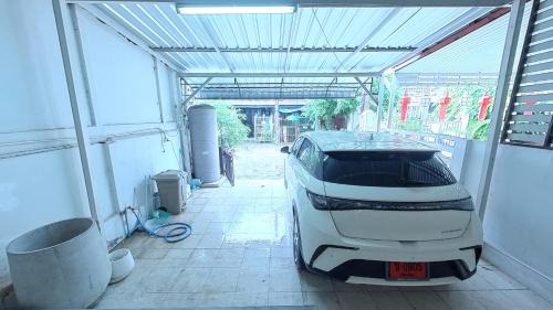 Sri Phum Apartment | Moo Deng house Near old city,Street food Changpuek Market