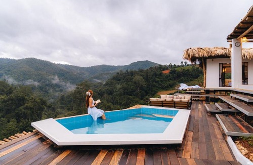 Ban Ton Lung Villa | Mountain Floating Cloud