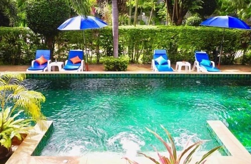 Nai Harn Apartment | Nai Harn : 1 bedroom apartment close to