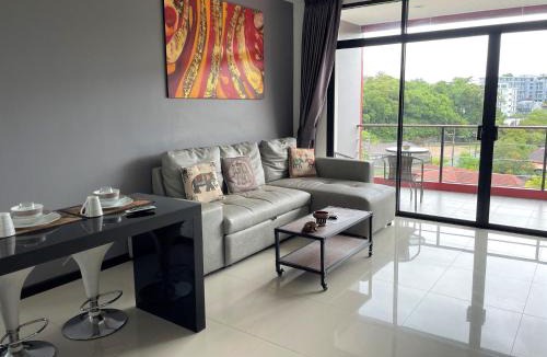 Nai Harn Apartment | Nai Harn spacious studio great amenities