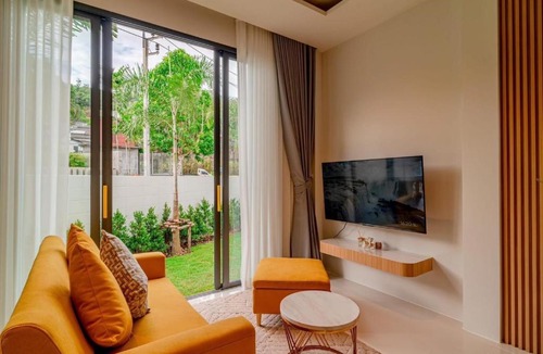 Sa Khu Villa | Nai Yang 2BR Private Pool Villa - Free Tuk-Tuk
