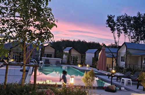 Thep Kasattri Hotel | NaraRin Family House