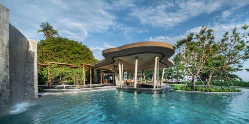 North Pattaya Resort | Navana Nature Escape - SHA Extra Plus