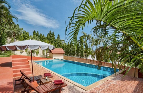 Na Mueang Villa | NB Villa Namuang 6 Bedroom with pool