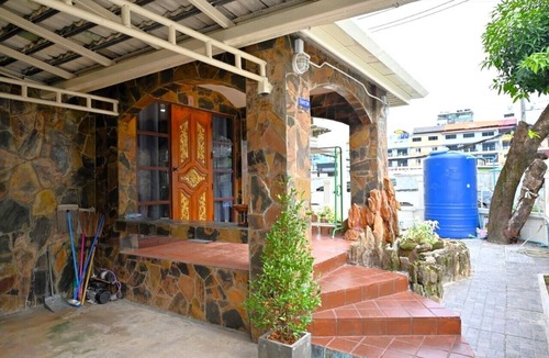 Patong Villa | Near Bangla Road & Patong Beach Marvelous 4-Bedroom Private Villa