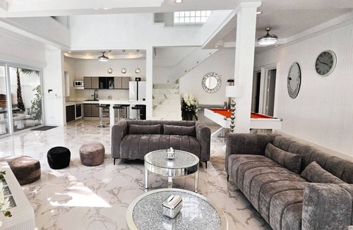South Pattaya Villa | NEBULAND Luxury Pool Villa Pattaya Walking Street