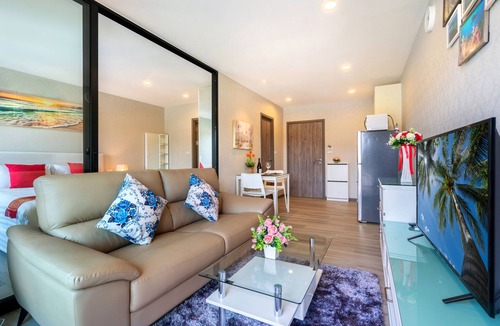 Sa Khu Apartment | New Modern Stylish Living Pool View near beach