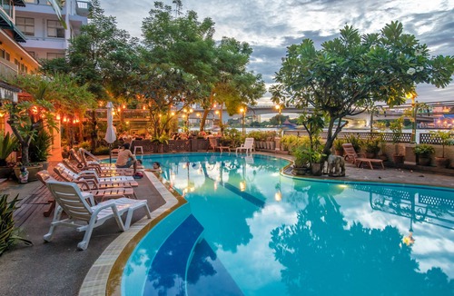 Phra Athit Hotel | New Siam Riverside