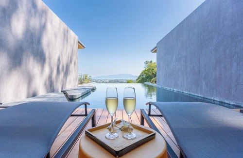 Chalong Villa | Newly-Built 5BR Hilltop Pool Villa w/Panoramic Chalong Bay Views - Maan Ingfah