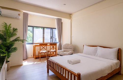 Huay Kaew House | Nimman In -5 Private Suites House Near Maya Mall