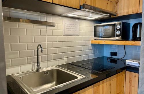 Nai Harn Apartment | Niran NaiHarn, Serene Studio Retreat, Relife Windy