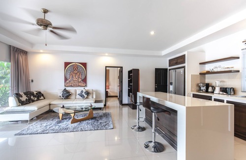 Rawai Villa | Noksawan Spacious villa private bungalow