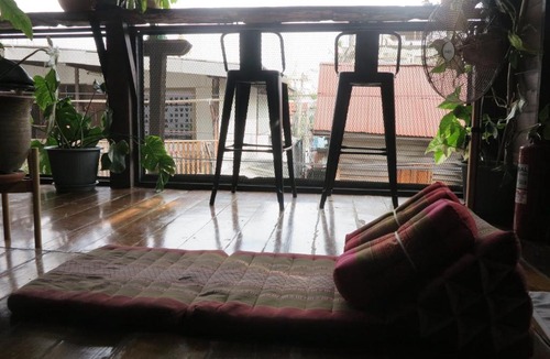 Wat Bowon Niwet Hostel | Non House Bangkok