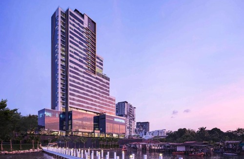 Tha Thaewawong Hotel | Novotel Marina Sriracha