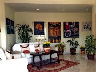 Karon Villa | OASIS VILLA Karon Beach