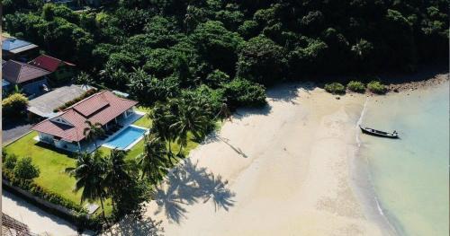 Wichit Villa | Ocean Bliss Beach House, 4 Bedrooms