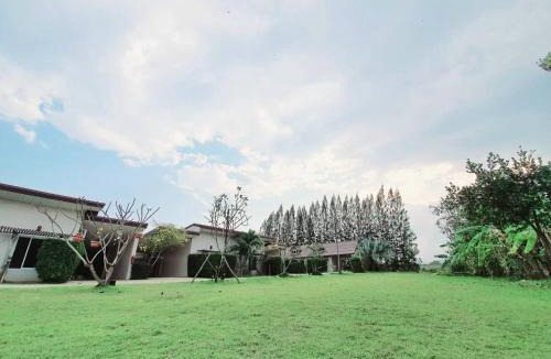 Tha Yang Hotel | On Green Resort