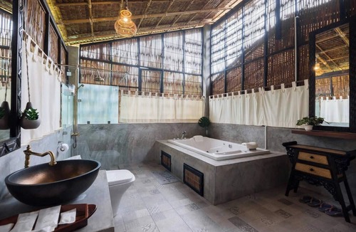 Kaeng Krachan Hotel | Orchard Pa La U