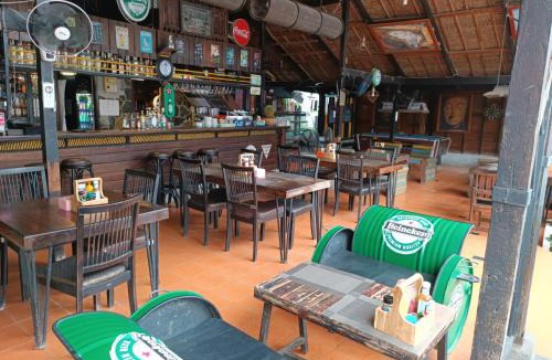Haad Rin Hostel | Outback1990