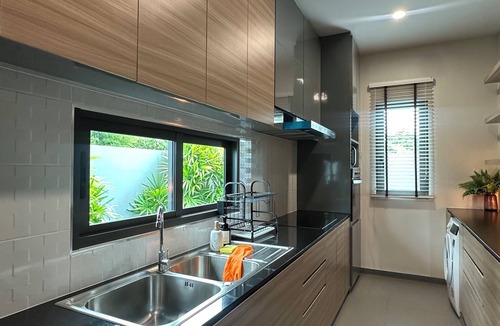 Huai Yai Villa | OVER #pattaya #jomtien #new #luxury #pool #villa #house #3BR #chill #mood #trip
