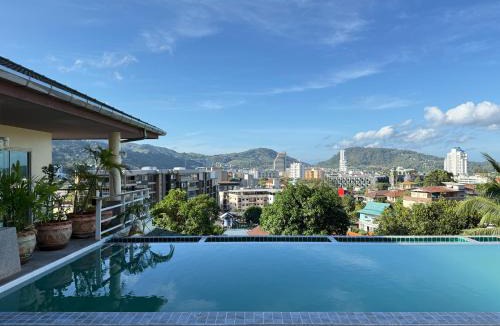 Patong Villa | Over the Moon villa