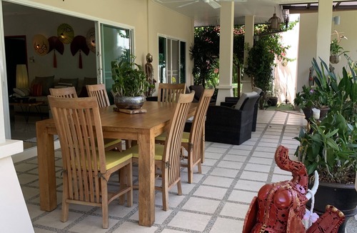 Rawai Villa | Pacotte tropical villa with private pool