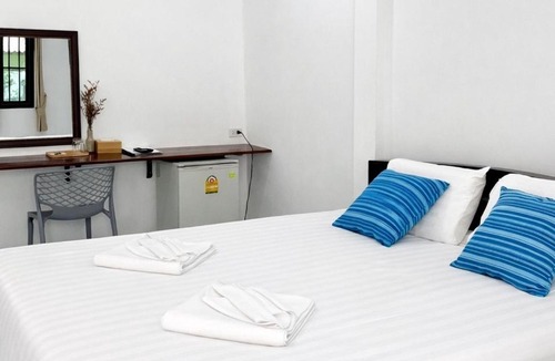Pak Phanang Bed & Breakfast | Pakphanang Village