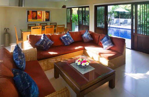 Maret Villa | Palm View Villa