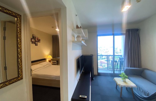 Pratumnak Hill Apartment | Pattaya central unixx ocean view with balcony 1 BR