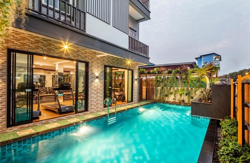 Bang Khae Nuea Hotel | Penyos Residence