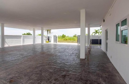 Hin Lek Fai Villa | Pet Friendly Spacious 7 Bedroom Pool Villa