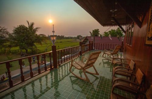Sop Mae Kha Villa | Phetpiman private pool villa