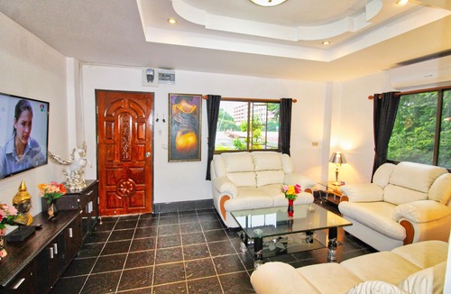 Pratumnak Hill Hostel | Phratamnak Inn