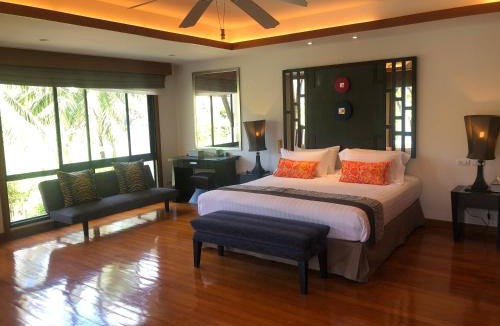 Choeng Thale Villa | Phuket Laguna Poolside 2-Bedrooms Private Family Villa 403m2